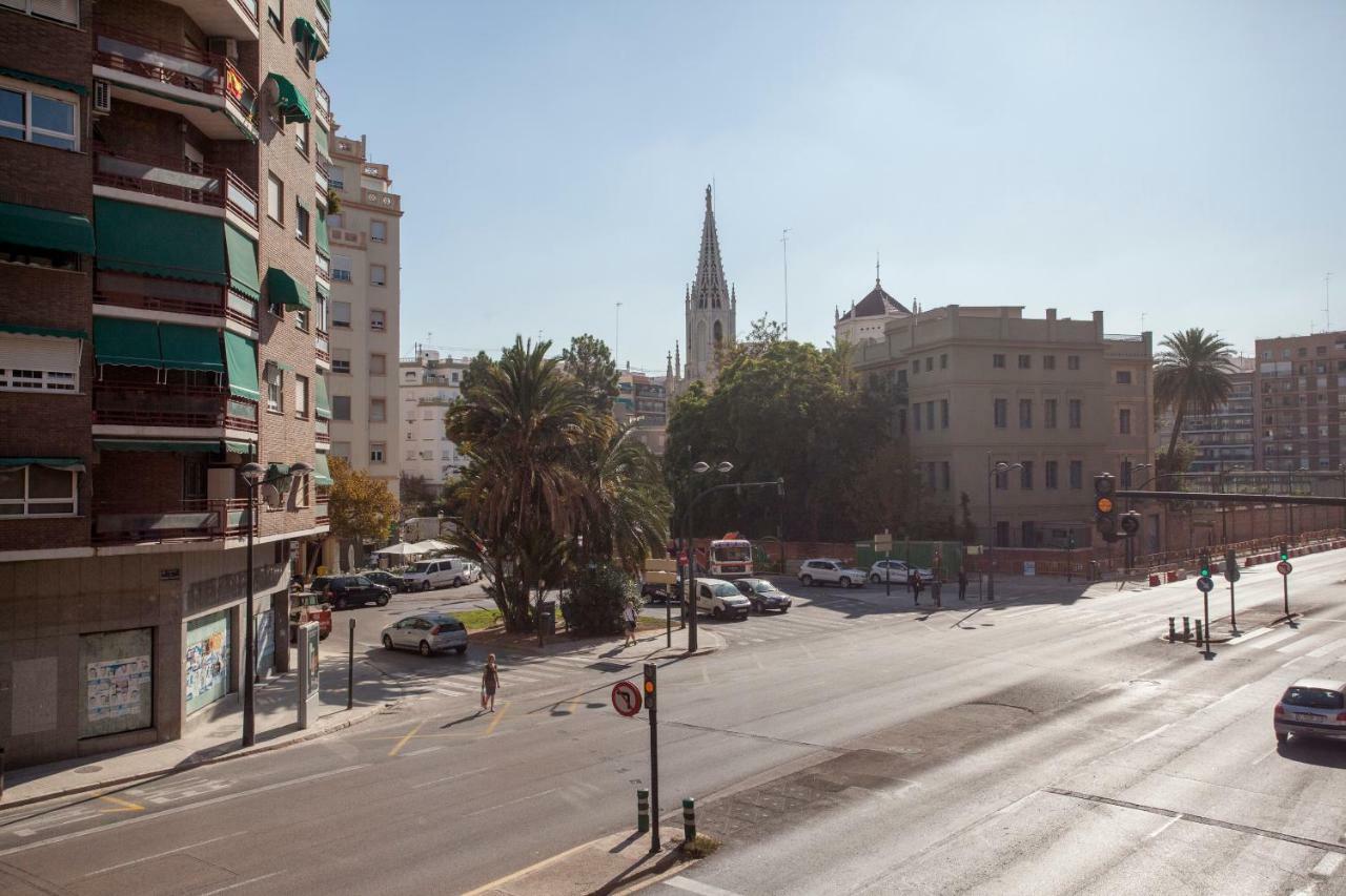 Ferienwohnung Jardines Del Turia - Espacioso Apartamento Valencia Exterior foto